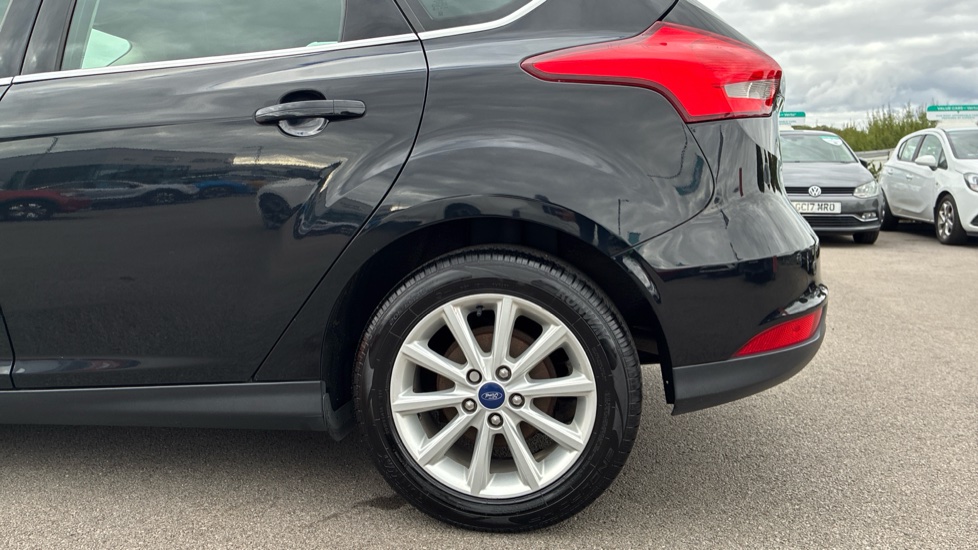 Ford Focus 1.6 TDCi 115 Titanium 5dr Diesel Hatchback - Image 7