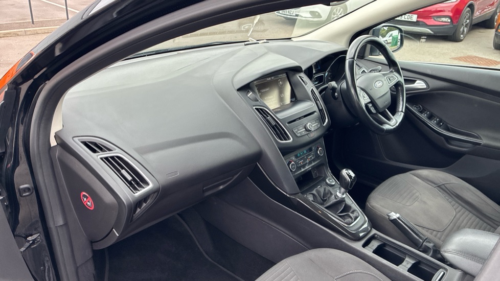 Ford Focus 1.6 TDCi 115 Titanium 5dr Diesel Hatchback - Image 9
