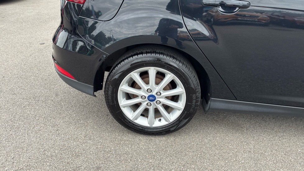Ford Focus 1.6 TDCi 115 Titanium 5dr Diesel Hatchback - Image 29