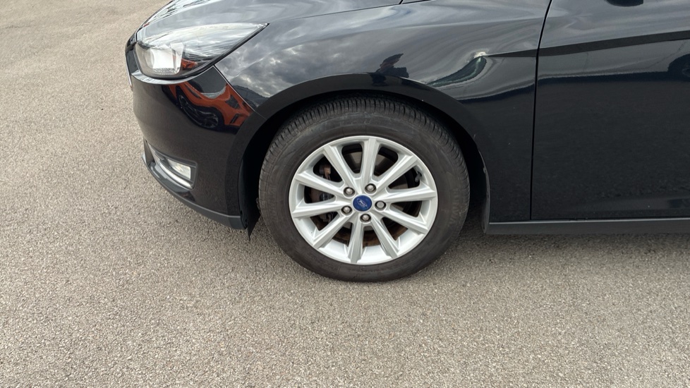 Ford Focus 1.6 TDCi 115 Titanium 5dr Diesel Hatchback - Image 31