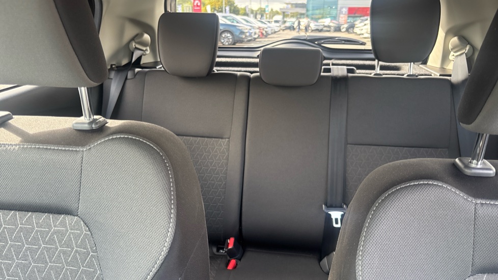 Suzuki Swift 1.2 Mild Hybrid Motion 5dr CVT Petrol Hatchback - Image 15