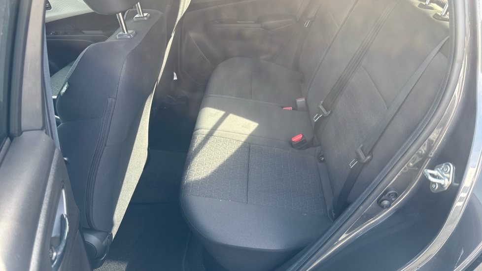 Suzuki Swift 1.2 Mild Hybrid Motion 5dr CVT Petrol Hatchback - Image 16