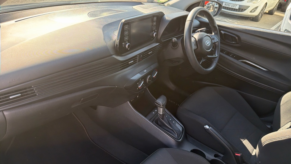 Hyundai BAYON 1.0 TGDi 48V MHEV SE Connect 5dr DCT Petrol Hatchback - Image 9