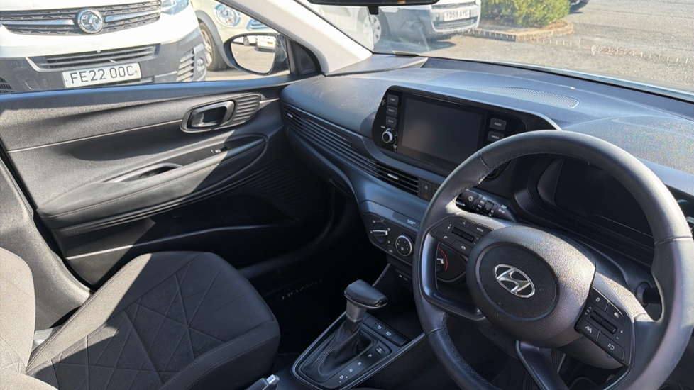Hyundai BAYON 1.0 TGDi 48V MHEV SE Connect 5dr DCT Petrol Hatchback - Image 14