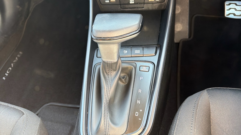Hyundai BAYON 1.0 TGDi 48V MHEV SE Connect 5dr DCT Petrol Hatchback - Image 25