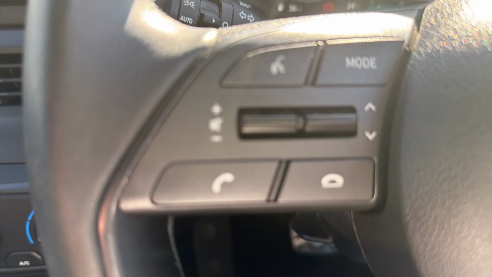 Hyundai BAYON 1.0 TGDi 48V MHEV SE Connect 5dr DCT Petrol Hatchback - Image 27