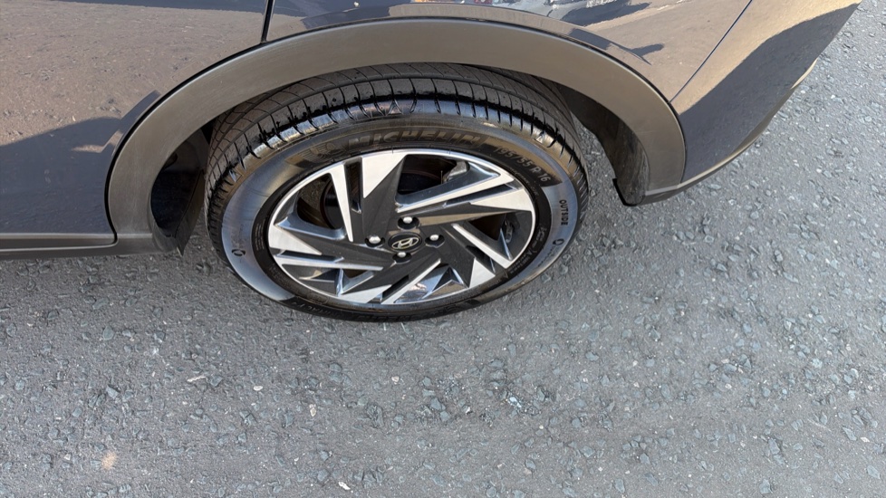 Hyundai BAYON 1.0 TGDi 48V MHEV SE Connect 5dr DCT Petrol Hatchback - Image 43