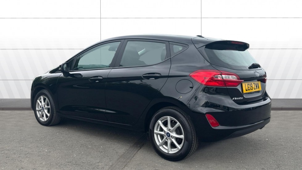 Ford Fiesta 1.0 EcoBoost Zetec 5dr Petrol Hatchback - Image 2