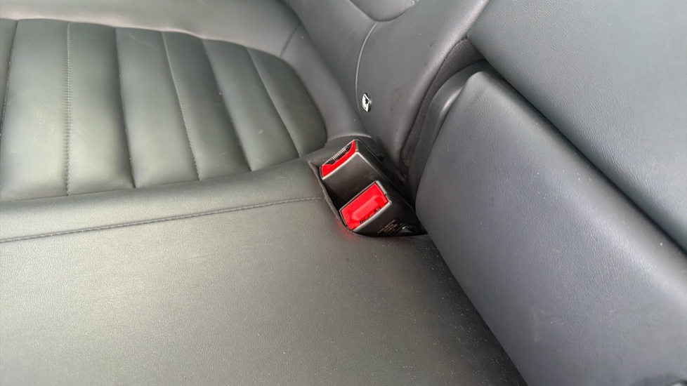 MG HS 1.5 T-GDI Trophy 5dr DCT Petrol Hatchback - Image 17