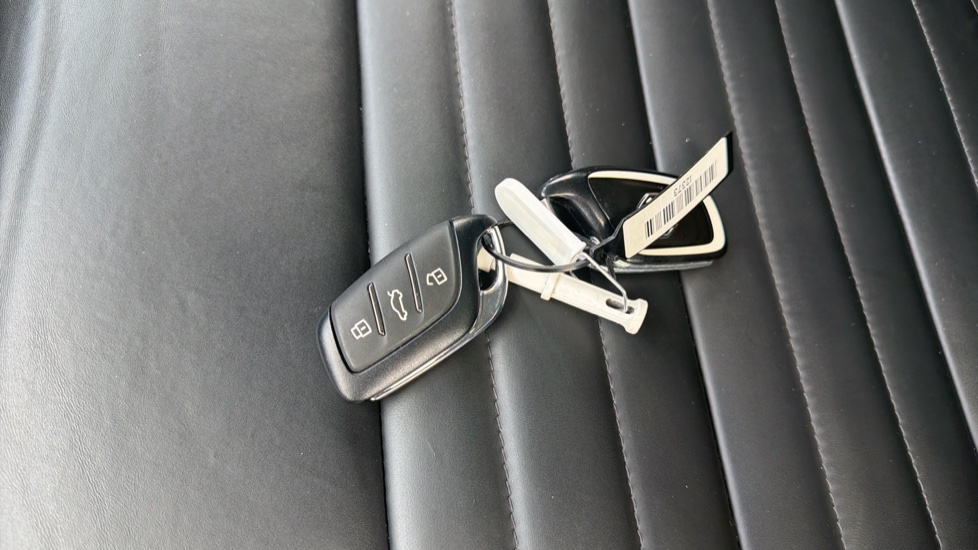 MG HS 1.5 T-GDI Trophy 5dr DCT Petrol Hatchback - Image 20