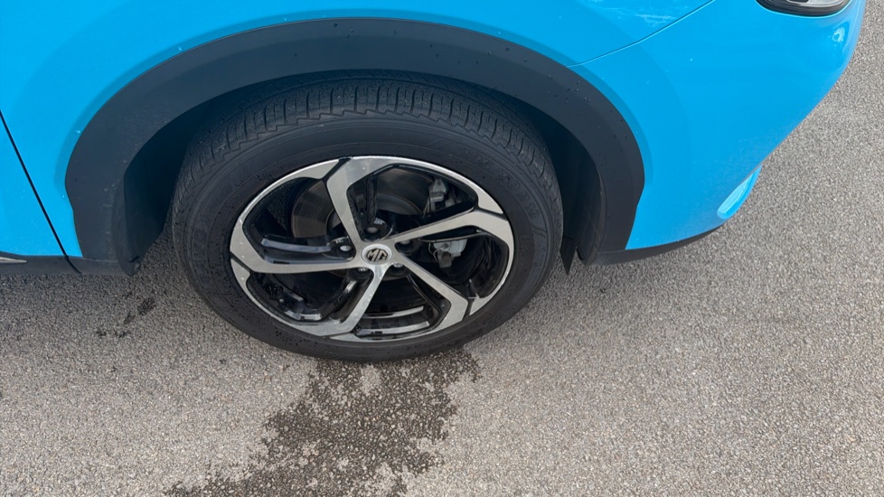 MG HS 1.5 T-GDI Trophy 5dr DCT Petrol Hatchback - Image 36