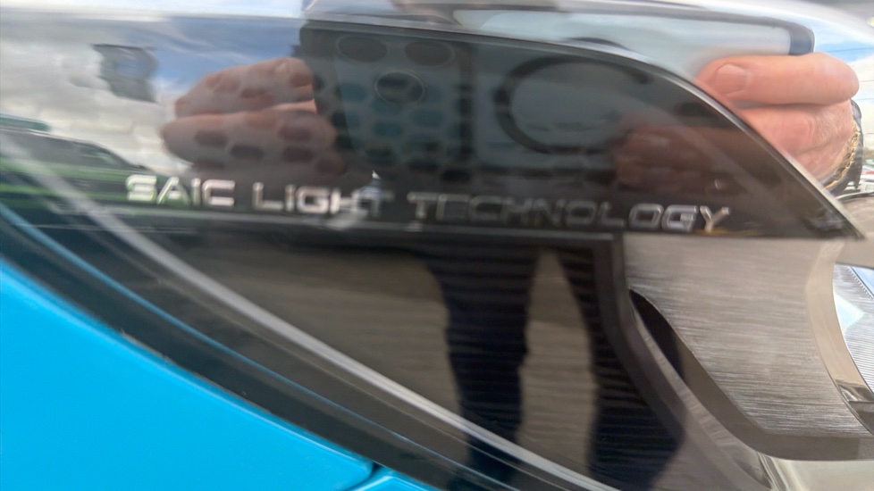 MG HS 1.5 T-GDI Trophy 5dr DCT Petrol Hatchback - Image 38