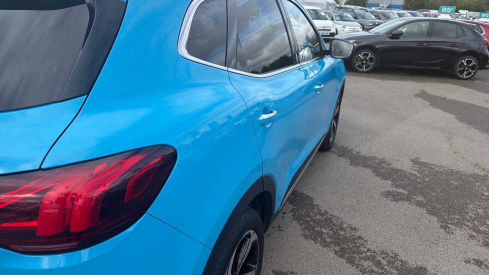 MG HS 1.5 T-GDI Trophy 5dr DCT Petrol Hatchback - Image 49
