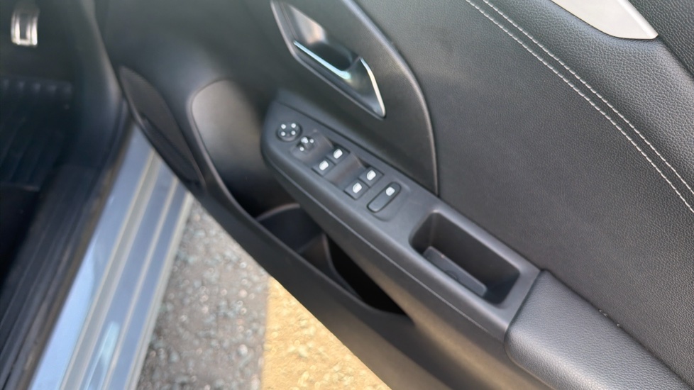 Vauxhall Corsa 1.2 Turbo 130 GS 5dr Auto Petrol Hatchback - Image 32