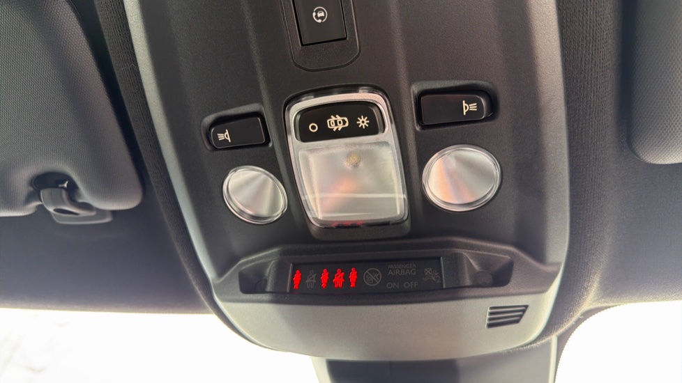Vauxhall Mokka 100kW Ultimate 50kWh 5dr Auto Electric Hatchback - Image 26