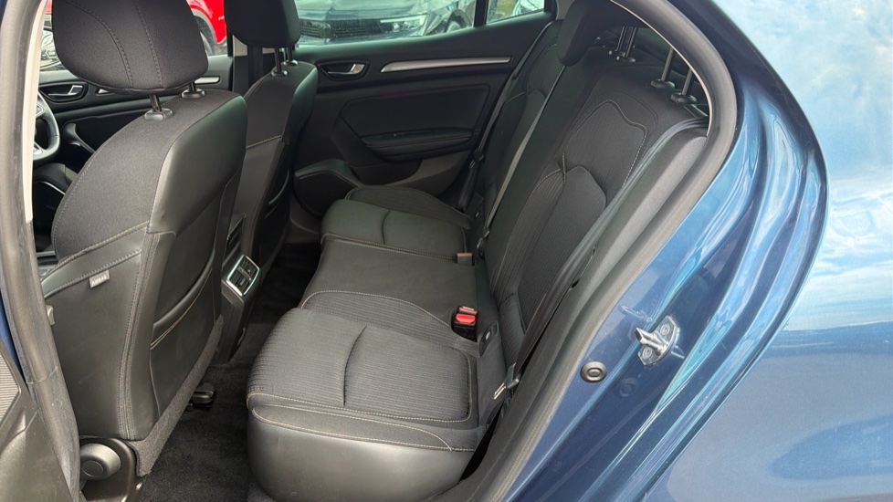 Renault Megane 1.3 TCE Iconic 5dr Petrol Hatchback - Image 16
