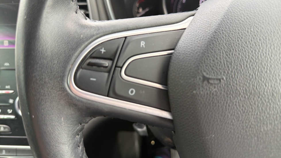 Renault Megane 1.3 TCE Iconic 5dr Petrol Hatchback - Image 21