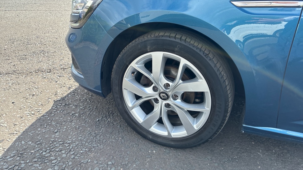 Renault Megane 1.3 TCE Iconic 5dr Petrol Hatchback - Image 52