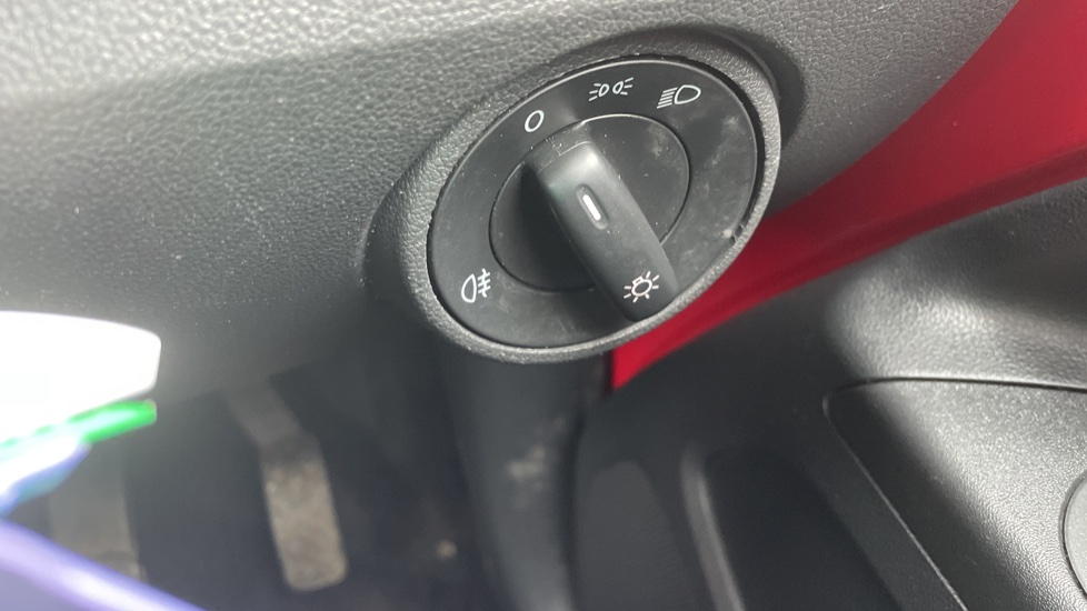 Volkswagen Up 1.0 Move Up 5dr [Start Stop] Petrol Hatchback - Image 32