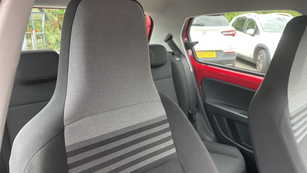 Volkswagen Up 1.0 Move Up 5dr [Start Stop] Petrol Hatchback - Image 33