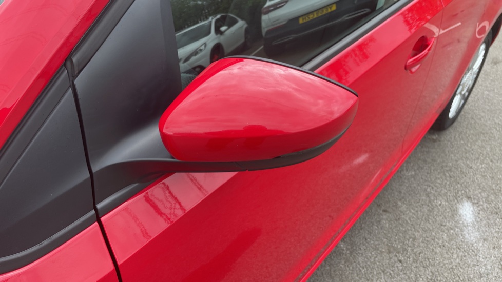Volkswagen Up 1.0 Move Up 5dr [Start Stop] Petrol Hatchback - Image 35
