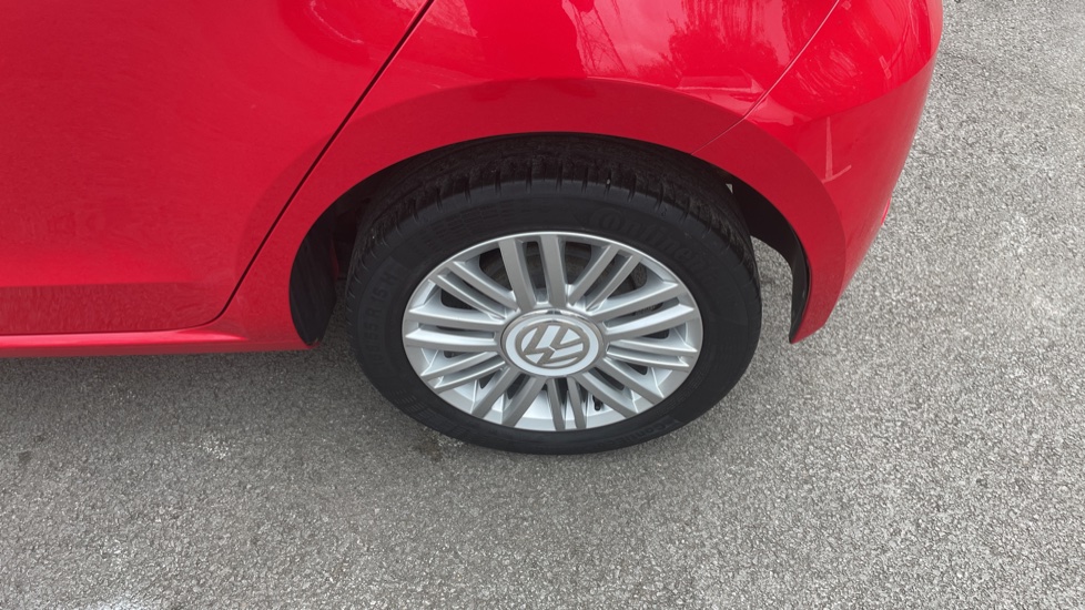 Volkswagen Up 1.0 Move Up 5dr [Start Stop] Petrol Hatchback - Image 41