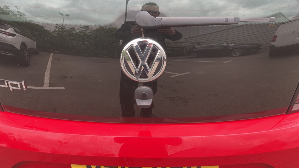 Volkswagen Up 1.0 Move Up 5dr [Start Stop] Petrol Hatchback - Image 43