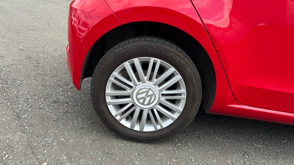 Volkswagen Up 1.0 Move Up 5dr [Start Stop] Petrol Hatchback - Image 47