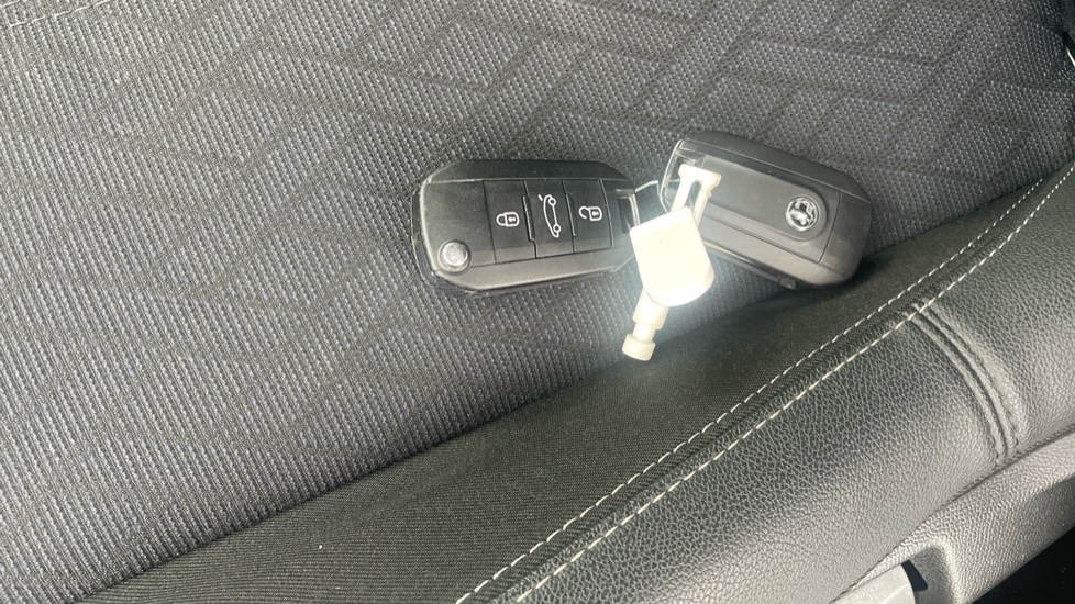 Vauxhall Corsa 1.2 Elite Edition 5dr Petrol Hatchback - Image 20