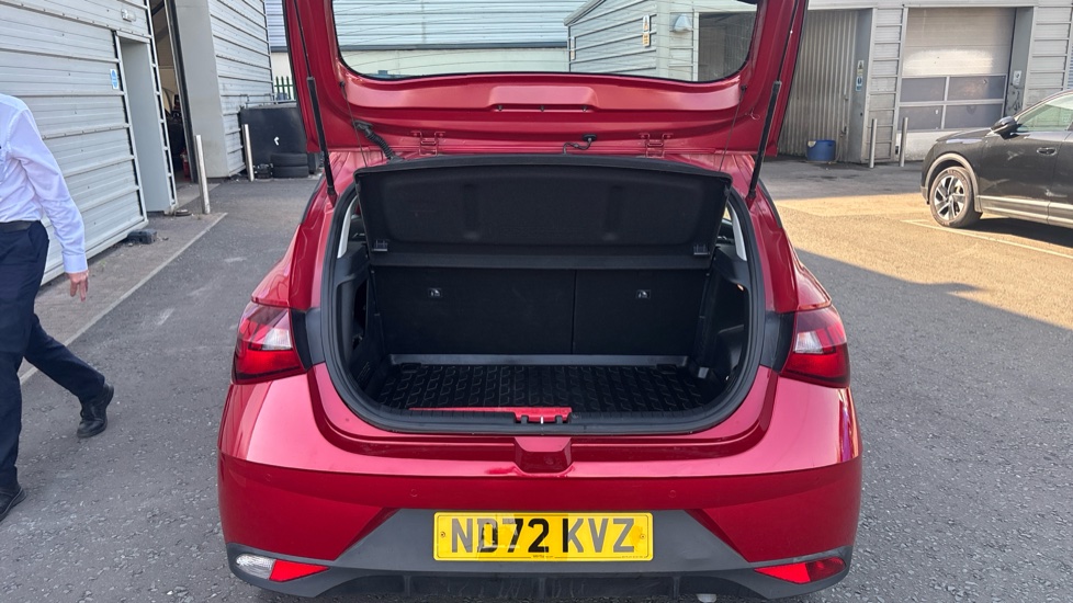Hyundai i20 1.0T GDi 48V MHD SE Connect 5dr Petrol Hatchback - Image 4