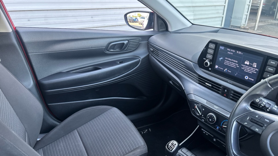 Hyundai i20 1.0T GDi 48V MHD SE Connect 5dr Petrol Hatchback - Image 14