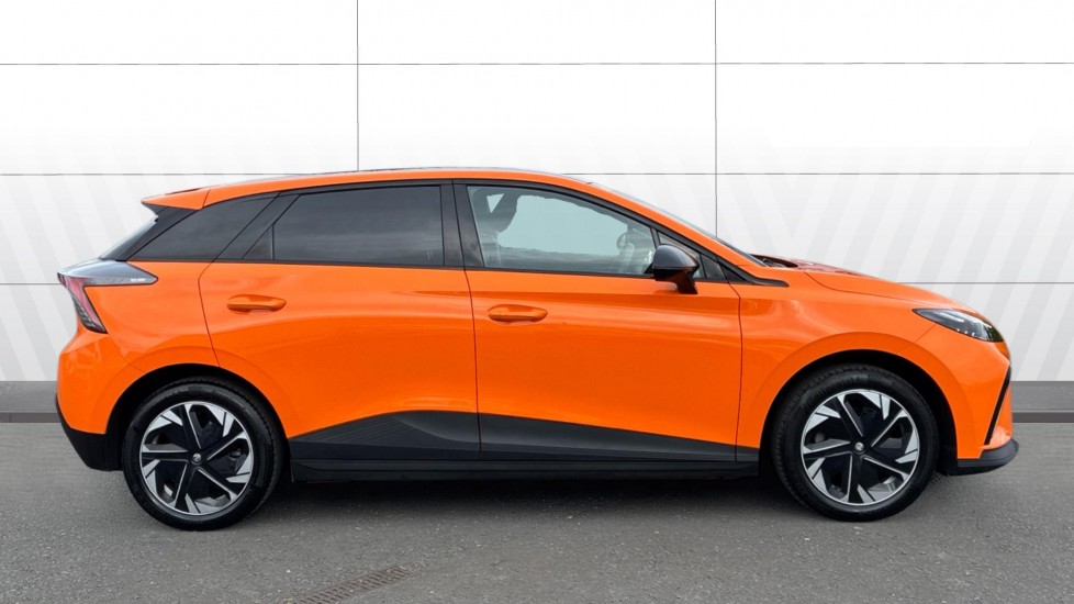 MG MG4 150kW Trophy EV Long Range 64kWh 5dr Auto Electric Hatchback - Image 5