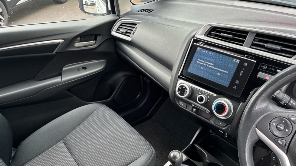 Honda Jazz 1.3 i-VTEC SE 5dr Petrol Hatchback - Image 14