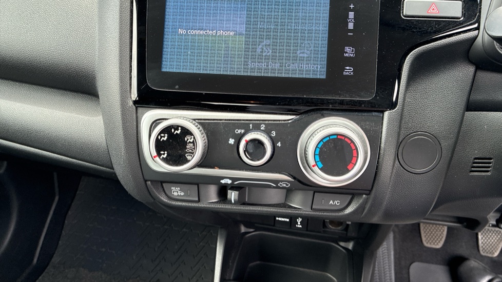Honda Jazz 1.3 i-VTEC SE 5dr Petrol Hatchback - Image 35