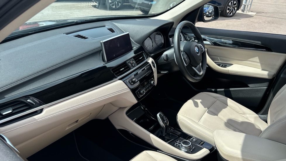 BMW X1 sDrive 20i [178] xLine 5dr Step Auto Petrol Estate - Image 9