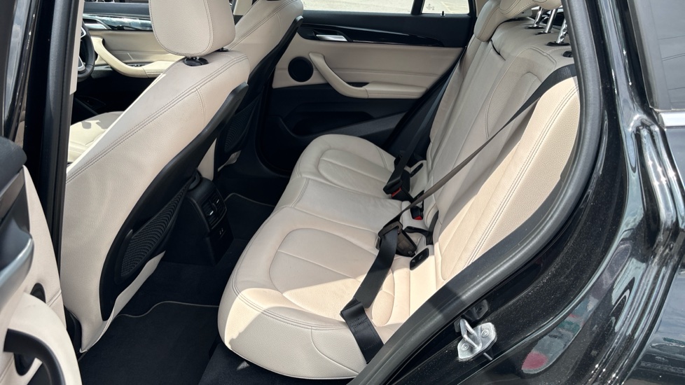 BMW X1 sDrive 20i [178] xLine 5dr Step Auto Petrol Estate - Image 16