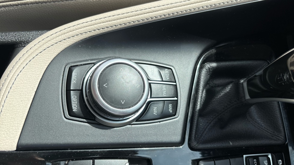 BMW X1 sDrive 20i [178] xLine 5dr Step Auto Petrol Estate - Image 32