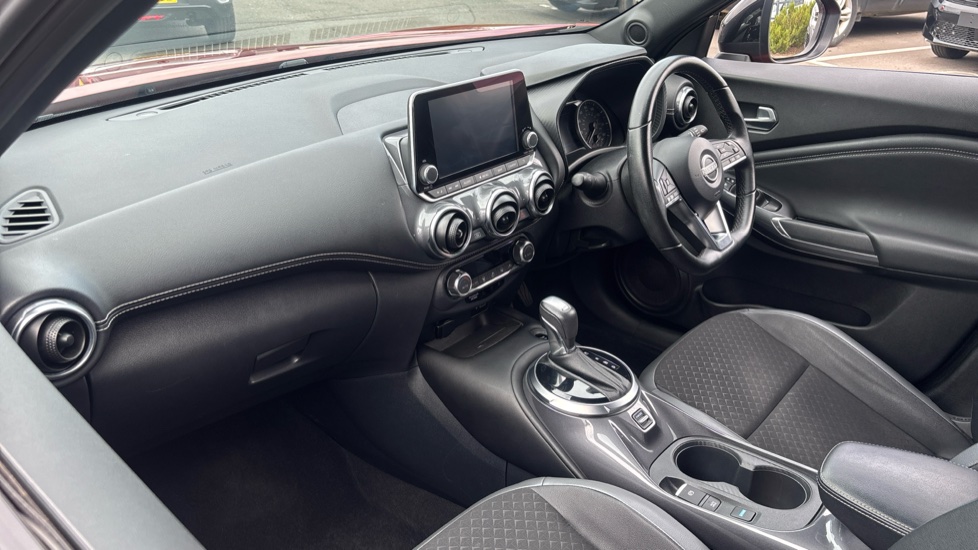 Nissan Juke 1.6 Hybrid N-Connecta 5dr Auto Hybrid Hatchback - Image 9