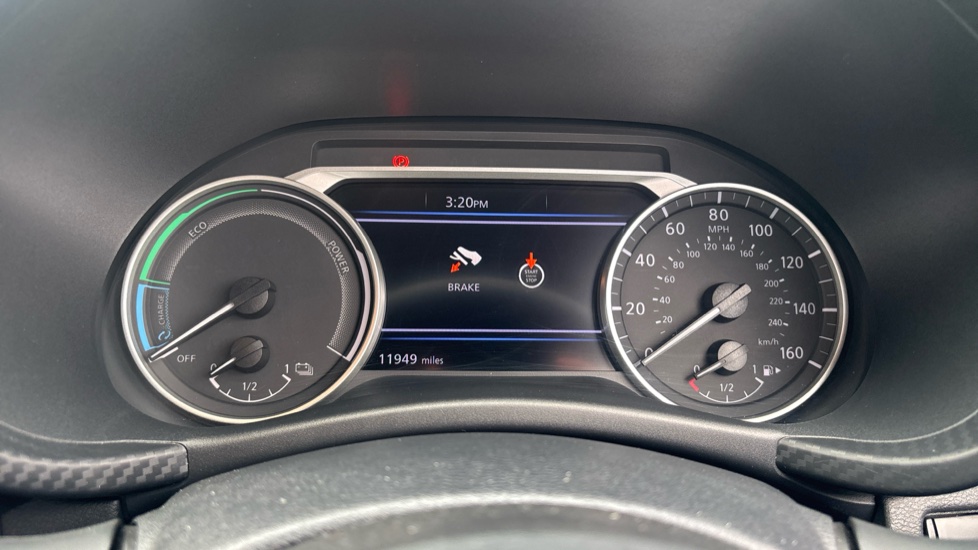 Nissan Juke 1.6 Hybrid N-Connecta 5dr Auto Hybrid Hatchback - Image 18