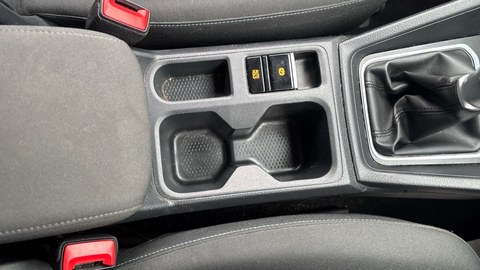 Ford Tourneo Connect 1.5 EcoBoost Active 5dr Petrol Estate - Image 31