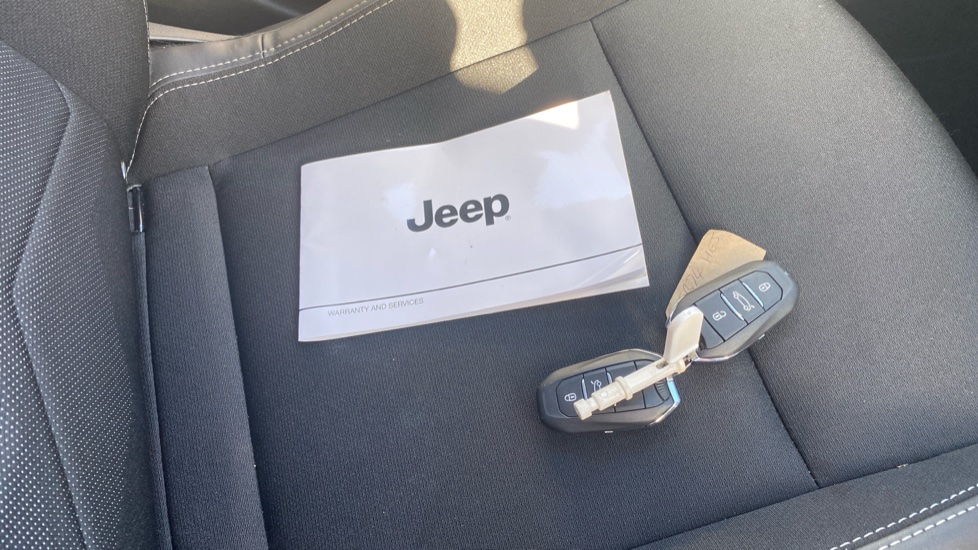 Jeep Avenger 1.2 Summit 5dr Petrol Hatchback - Image 19
