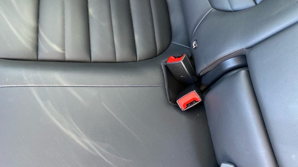 MG HS 1.5 T-GDI Trophy 5dr DCT Petrol Hatchback - Image 17