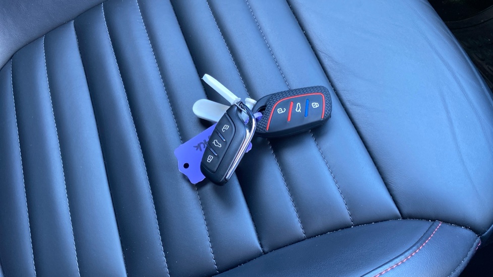 MG HS 1.5 T-GDI Trophy 5dr DCT Petrol Hatchback - Image 20