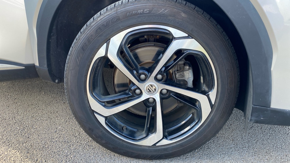 MG HS 1.5 T-GDI Trophy 5dr DCT Petrol Hatchback - Image 31