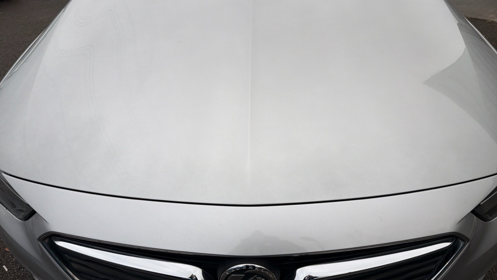 Vauxhall Insignia 1.6 Turbo D ecoTec Tech Line Nav 5dr Diesel Hatchback - Image 8