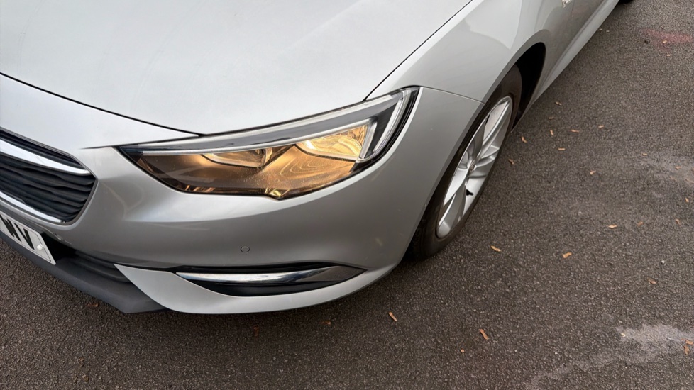 Vauxhall Insignia 1.6 Turbo D ecoTec Tech Line Nav 5dr Diesel Hatchback - Image 36