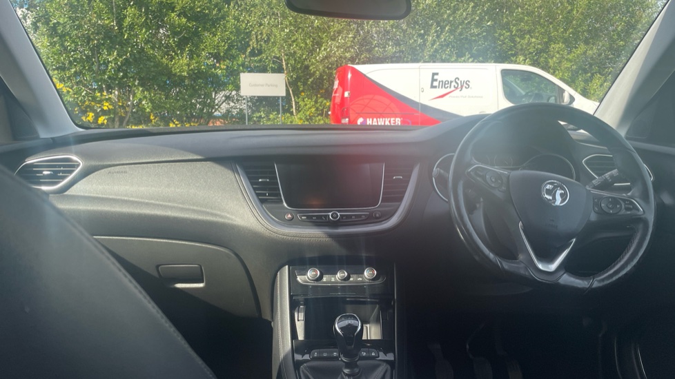 Vauxhall Grandland X 1.2 Turbo SRi Nav 5dr Petrol Hatchback - Image 10