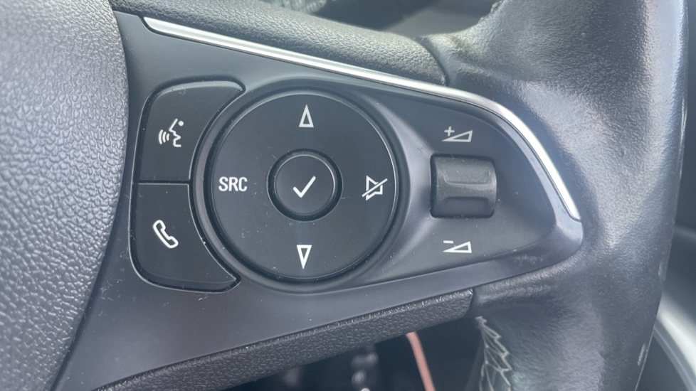 Vauxhall Grandland X 1.2 Turbo SRi Nav 5dr Petrol Hatchback - Image 22