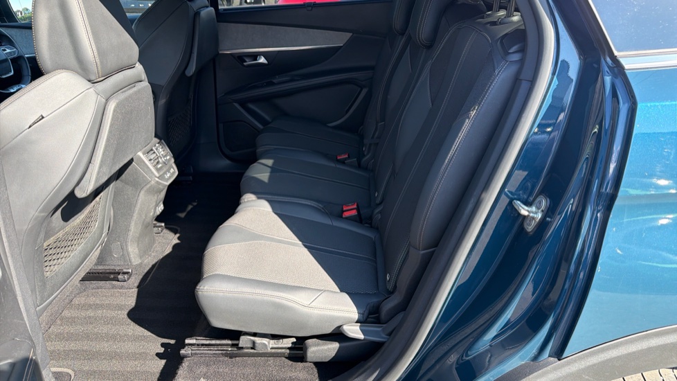 Peugeot 5008 1.5 BlueHDi GT 5dr EAT8 Diesel Estate - Image 16