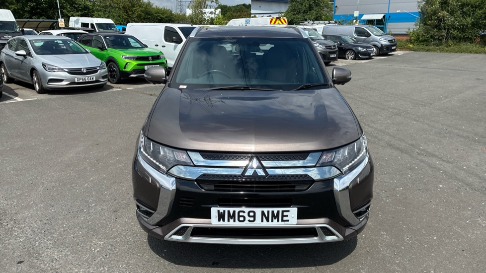 Mitsubishi Outlander 2.4 PHEV Exceed 5dr Auto Estate - Image 8